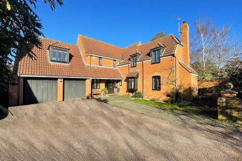 5 bedroom detached house for sale, Rackstraw Grove, Old Farm Park, Milton Keynes, MK7