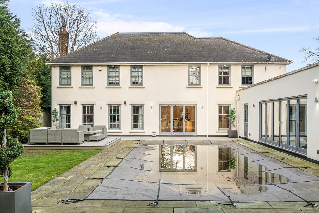 Pool/Garden
