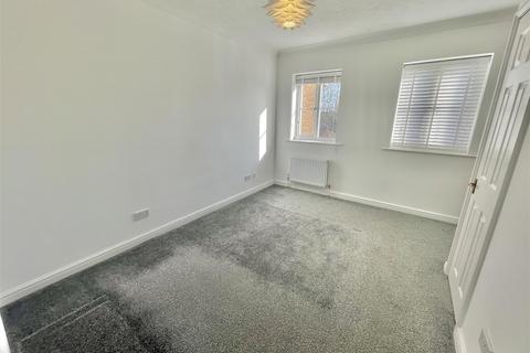 2 bedroom end of terrace house for sale, Oakfield Close, Potters Bar EN6