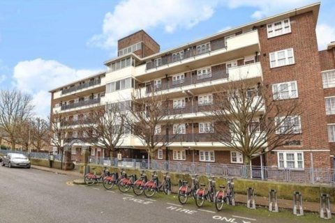 3 bedroom flat for sale, Filey House, Usk Road, London, SW11