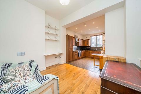 2 bedroom flat for sale, Malden Road, London NW5