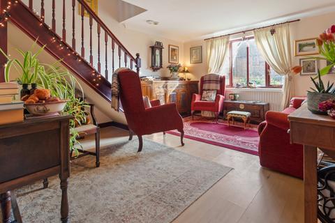 8 The Grove, Barrow-upon-humber, DN19 7SS