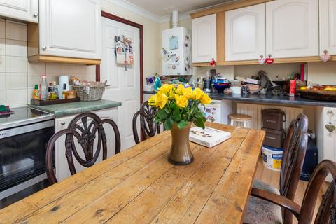 8 The Grove, Barrow-upon-humber, DN19 7SS