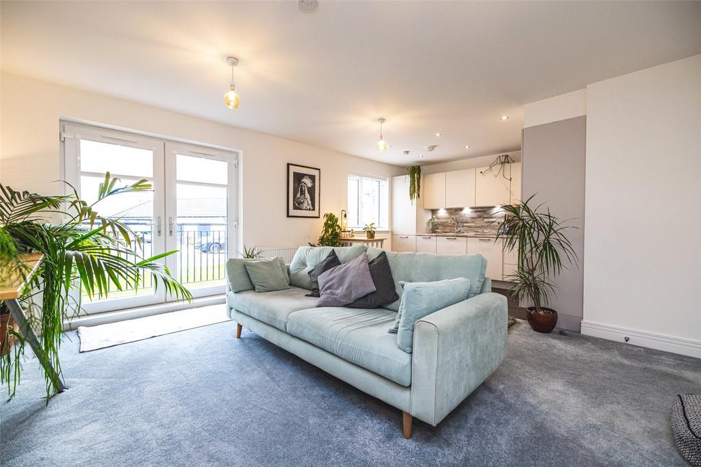 Lounge Kitchen