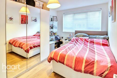 1 bedroom flat for sale, Marina Avenue, Rayleigh