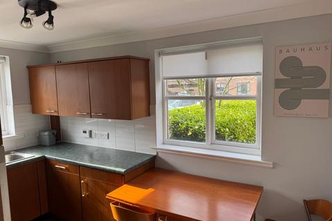 3 bedroom flat to rent, 22, Russell Gardens, Edinburgh, EH12 5PP