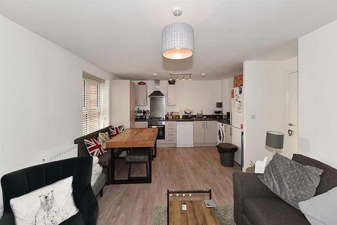 2 bedroom apartment to rent, Wightman Avenue, Macclesfield, Cheshire, SK10 3GU