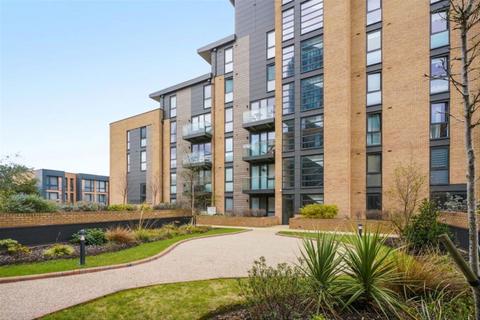 1 bedroom flat for sale, Baltic Avenue, Brentford TW8