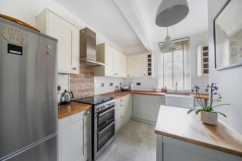 2 bedroom flat for sale, Bourne Estate, Portpool Lane, Clerkenwell