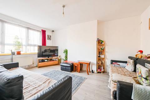 3 bedroom flat for sale, Joseph Street, London E3