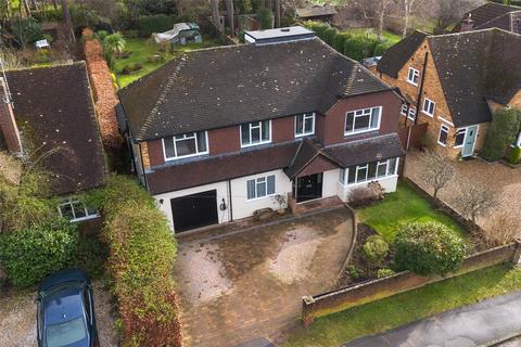 5 bedroom detached house for sale, Broom Acres, Berkshire GU47