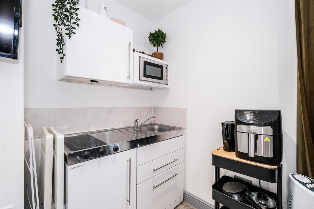 St. Barnabas Apartments - Flat C-13.jpg