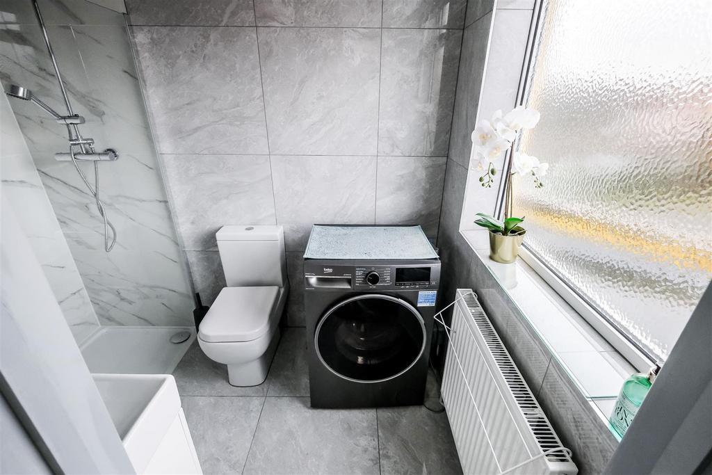 St. Barnabas Apartments - Flat HG-14.jpg