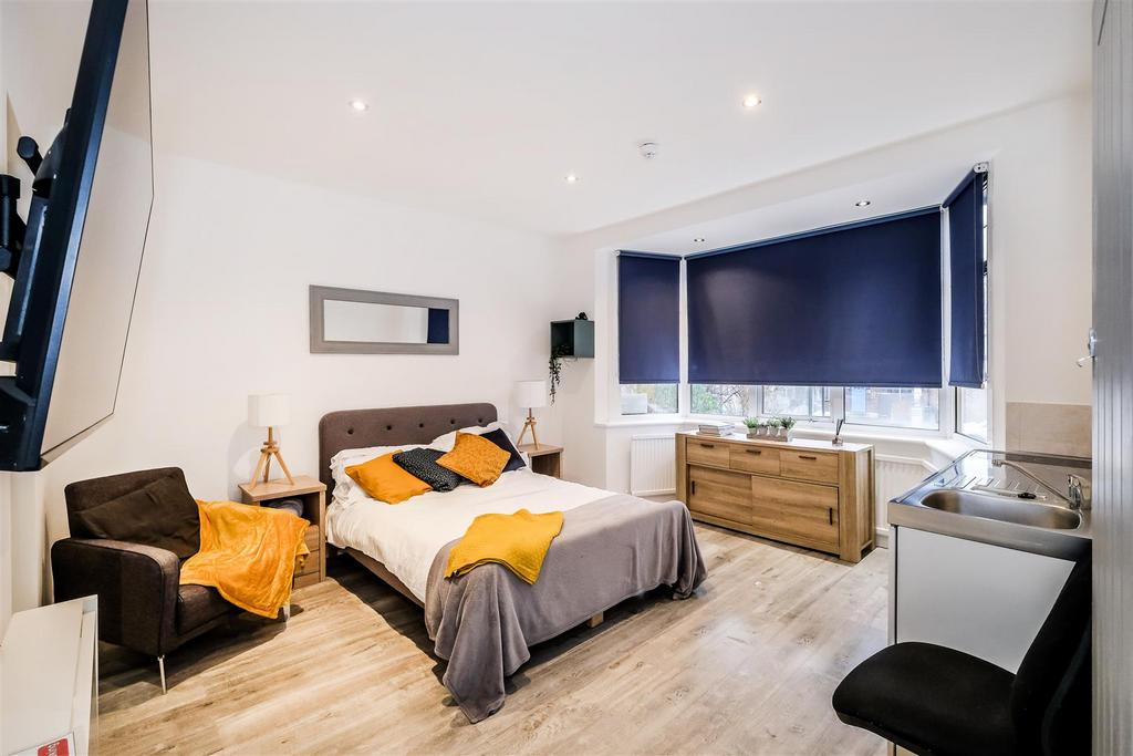 St. Barnabas Apartments - Flat B-1.jpg