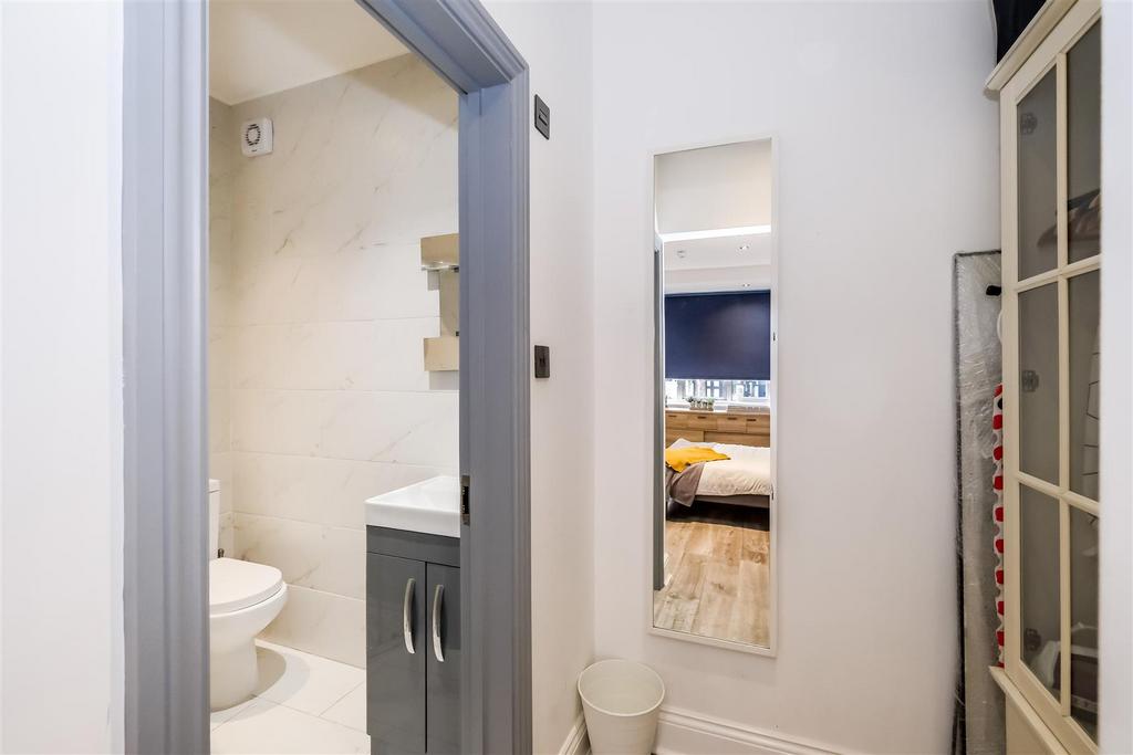 St. Barnabas Apartments - Flat B-2.jpg