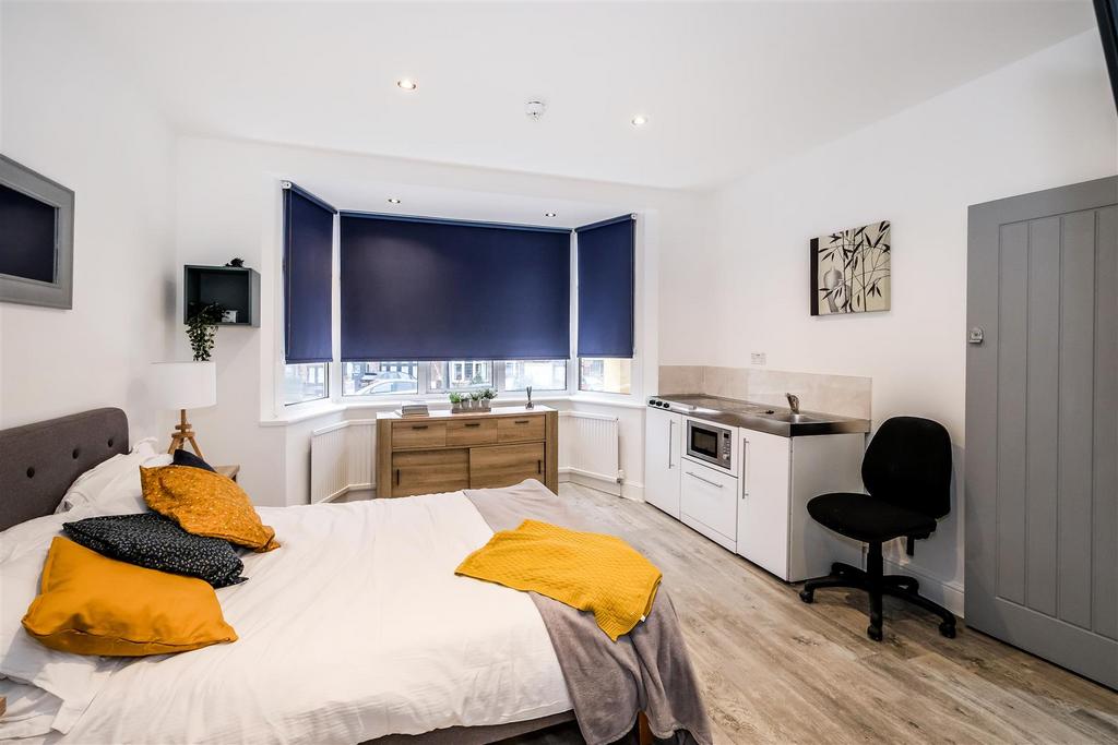 St. Barnabas Apartments - Flat B-5.jpg
