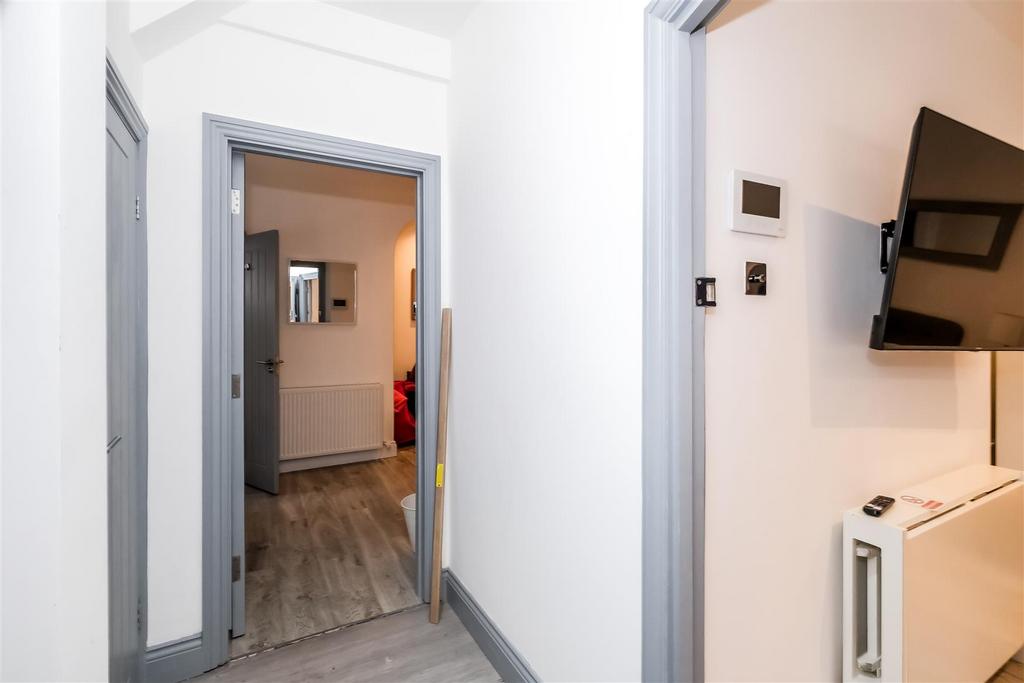 St. Barnabas Apartments - Flat B-9.jpg