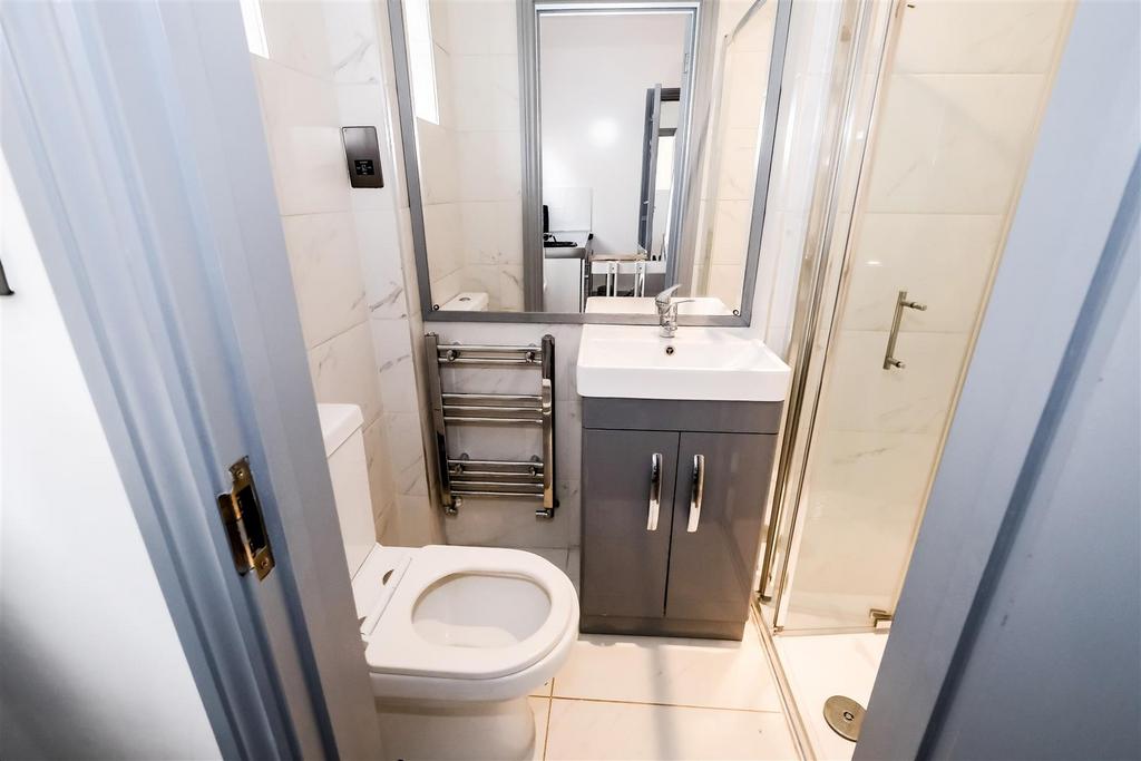 St. Barnabas Apartments - Flat B-10.jpg
