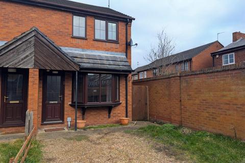 2 bedroom semi-detached house for sale, Oliver Close, Newark