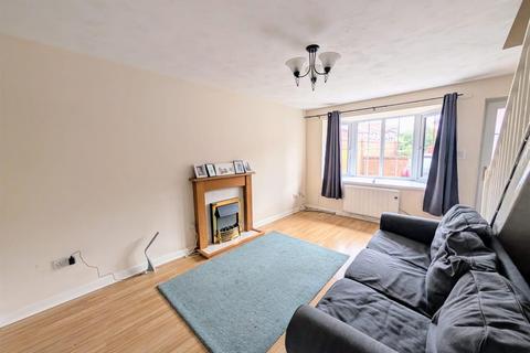 2 bedroom semi-detached house for sale, Oliver Close, Newark