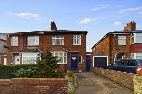 3 bedroom semi-detached house for sale, Bolingbroke Road, North Shields