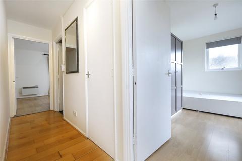 1 bedroom apartment for sale, Finland Street, London, SE16