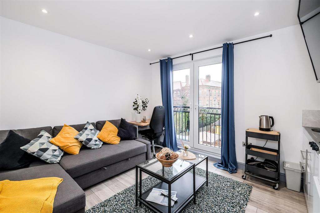 St. Barnabas Apartments - Flat D-9.jpg