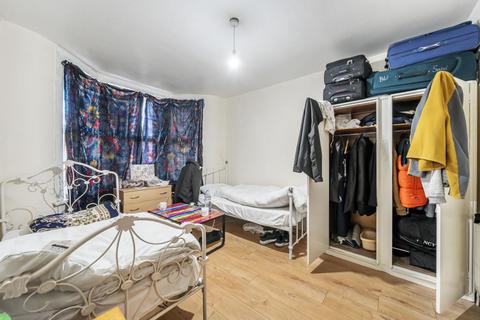 57 Kitchener Road, High Wycombe, HP11 2SH