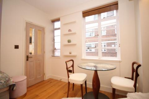 Studio to rent, Nell Gwynn House, Sloane Avenue, Chelsea, London SW3