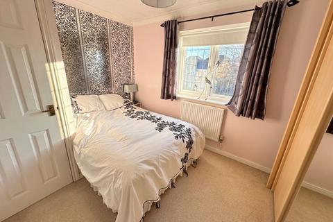 13 Firs Avenue, Windsor, SL4 4BL