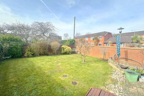 13 Firs Avenue, Windsor, SL4 4BL