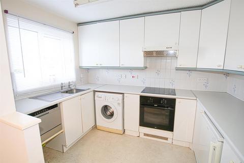 2 bedroom flat for sale, Chandlers Court, Cambridge CB25