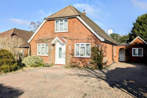 4 bedroom detached house for sale, Firgrove Road, Bordon GU35