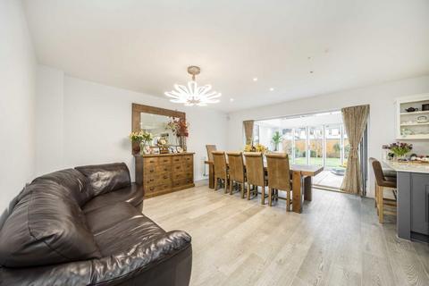 6 bedroom detached house for sale, Roper Crescent, Sunbury-On-Thames TW16