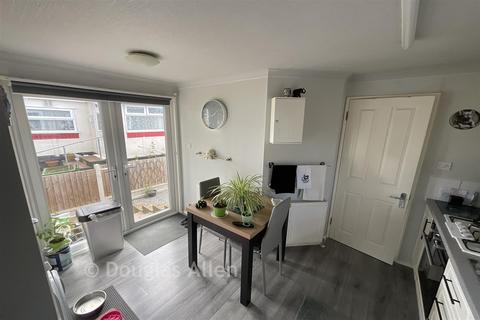 2 bedroom park home for sale, Crays Hill, Billericay, Essex