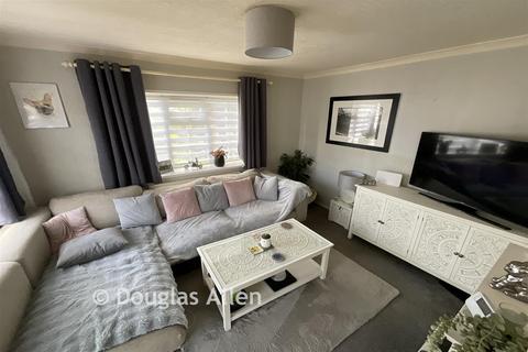 2 bedroom park home for sale, Crays Hill, Billericay, Essex