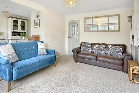 2 bedroom terraced house for sale, Campkin Road, Cambridge CB4