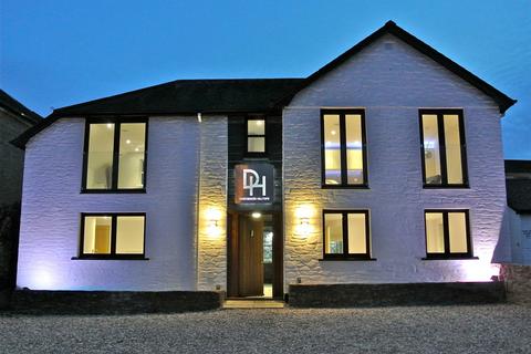 undefined, Crowthers, Dartmouth Hilltops, Dartmouth