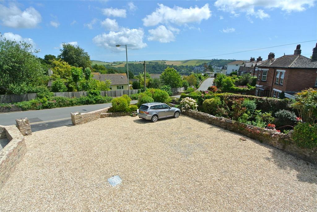 Parking Crowthers, Dartmouth Hilltops, Dartmouth