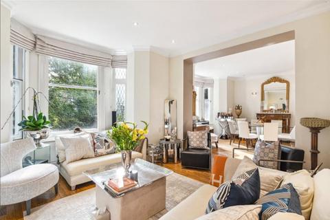 Abbey Court, St. John's Wood, NW8