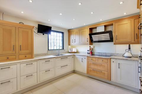 4 bedroom detached house for sale, Court Lane, Hadlow, Tonbridge, Kent, TN11