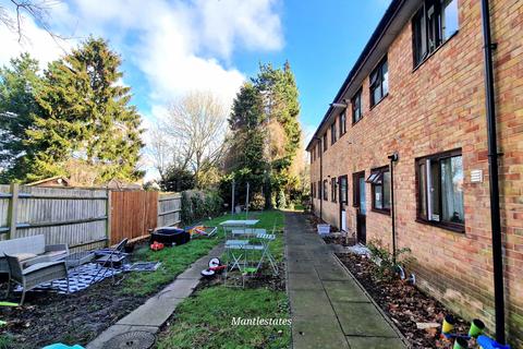 1 bedroom flat for sale, Hastings Close, Leicester Barnet EN5