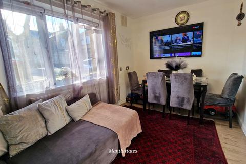 undefined, Hastings Close, Leicester Barnet EN5