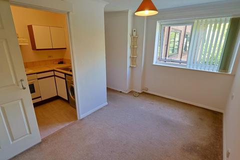 2 bedroom flat for sale, Westbrook Court, Sutherland Avenue, Mount Nod, Coventry - NO CHAIN