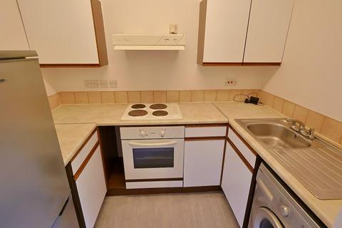 2 bedroom flat for sale, Westbrook Court, Sutherland Avenue, Mount Nod, Coventry - NO CHAIN
