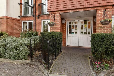 1 bedroom retirement property for sale, Stockbridge Road, Chichester