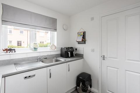 46 Foster Road, Penicuik, EH26 0FL