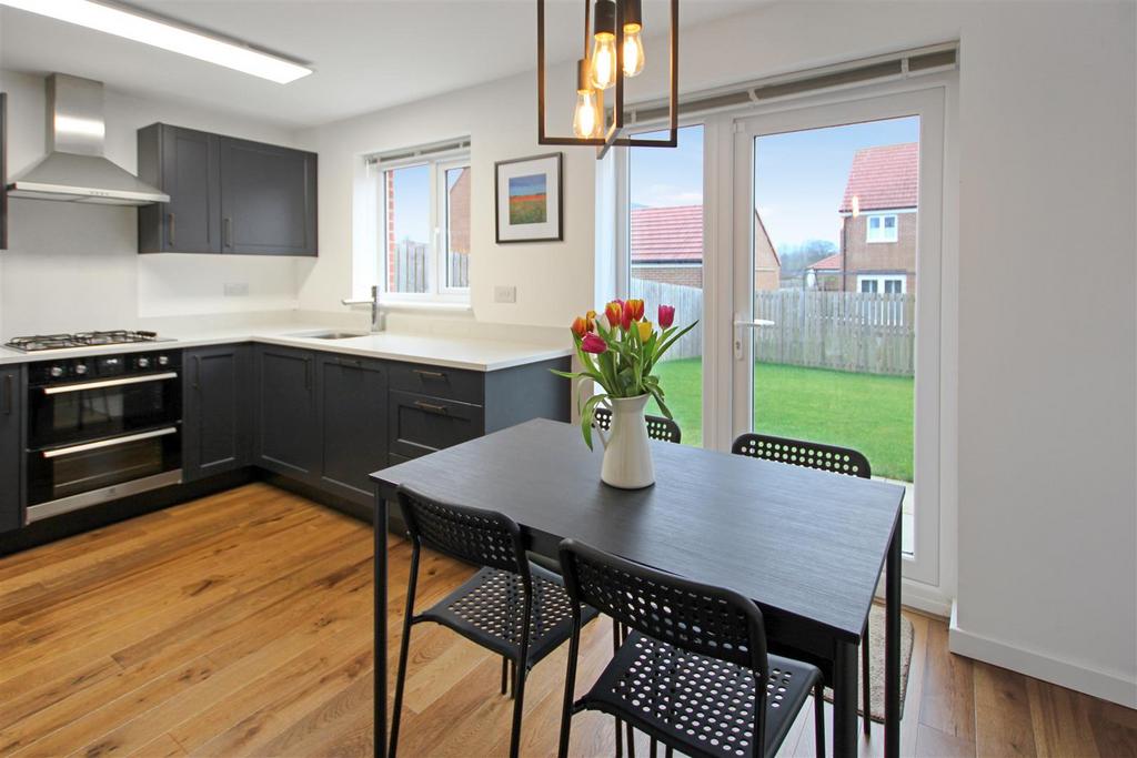 Kitchen diner