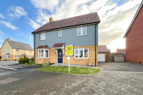 5 Braeburn Close, Burnham-on-crouch, CM0 8FW