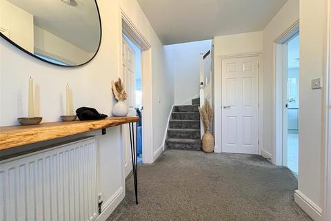 5 Braeburn Close, Burnham-on-crouch, CM0 8FW